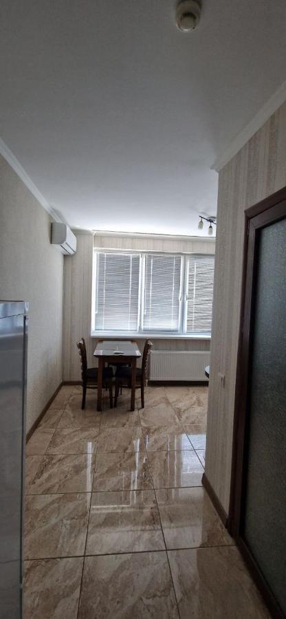 Tecuci Apartment In The Center Kisinyov Kültér fotó