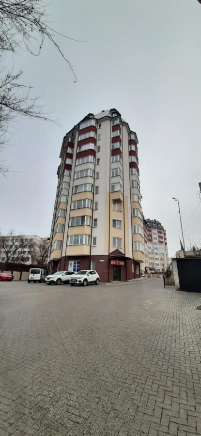 Tecuci Apartment In The Center Kisinyov Kültér fotó